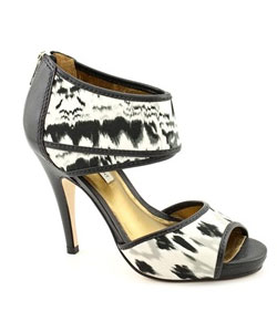 Cynthia Vincent Womens Abby Shoe